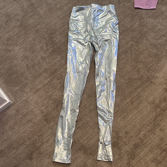 Super cool metallic leggings. Size medium adult. Greenish silver. - Picture 2 of 3